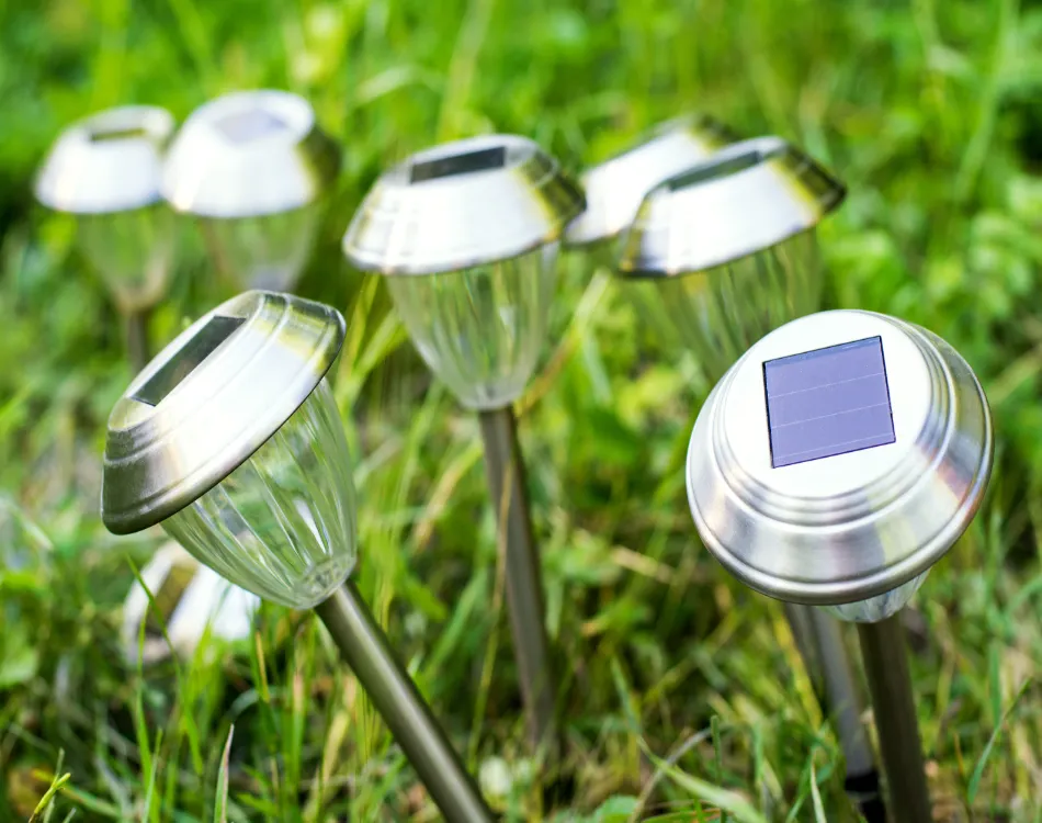 Garden solar lights